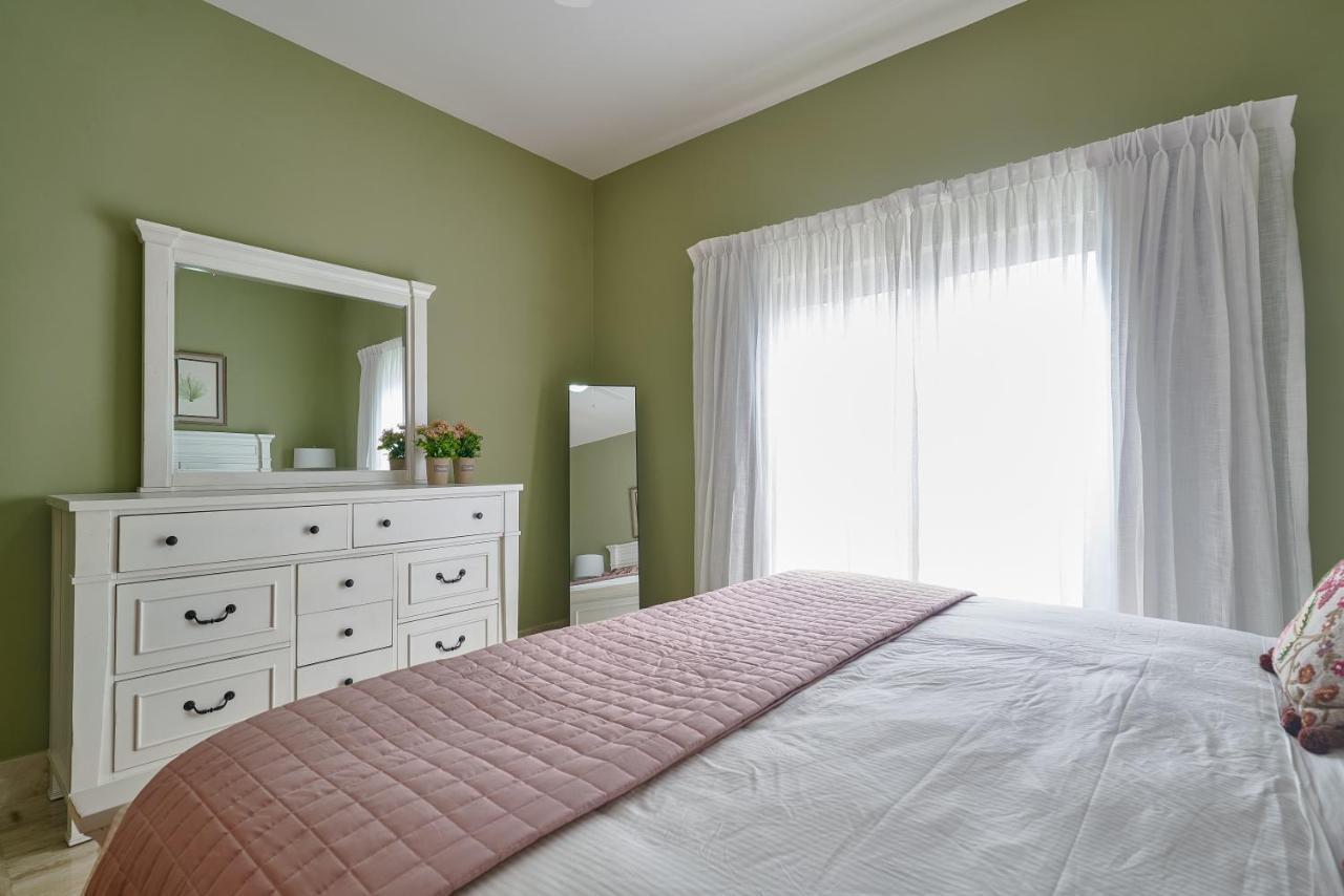 Costa Atlantica Punta Cana - Beach Vacation Condos Bagian luar foto