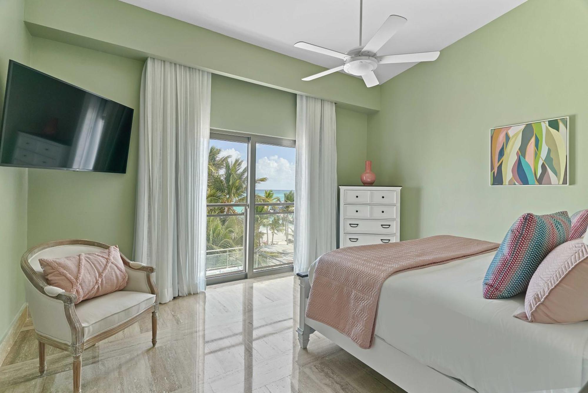 Costa Atlantica Punta Cana - Beach Vacation Condos Bagian luar foto